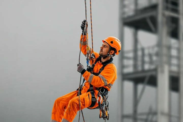 Unlocking Safety: The Ultimate Benefits of Online Asbestos Awareness Certification - Asbestos Awareness Training Article